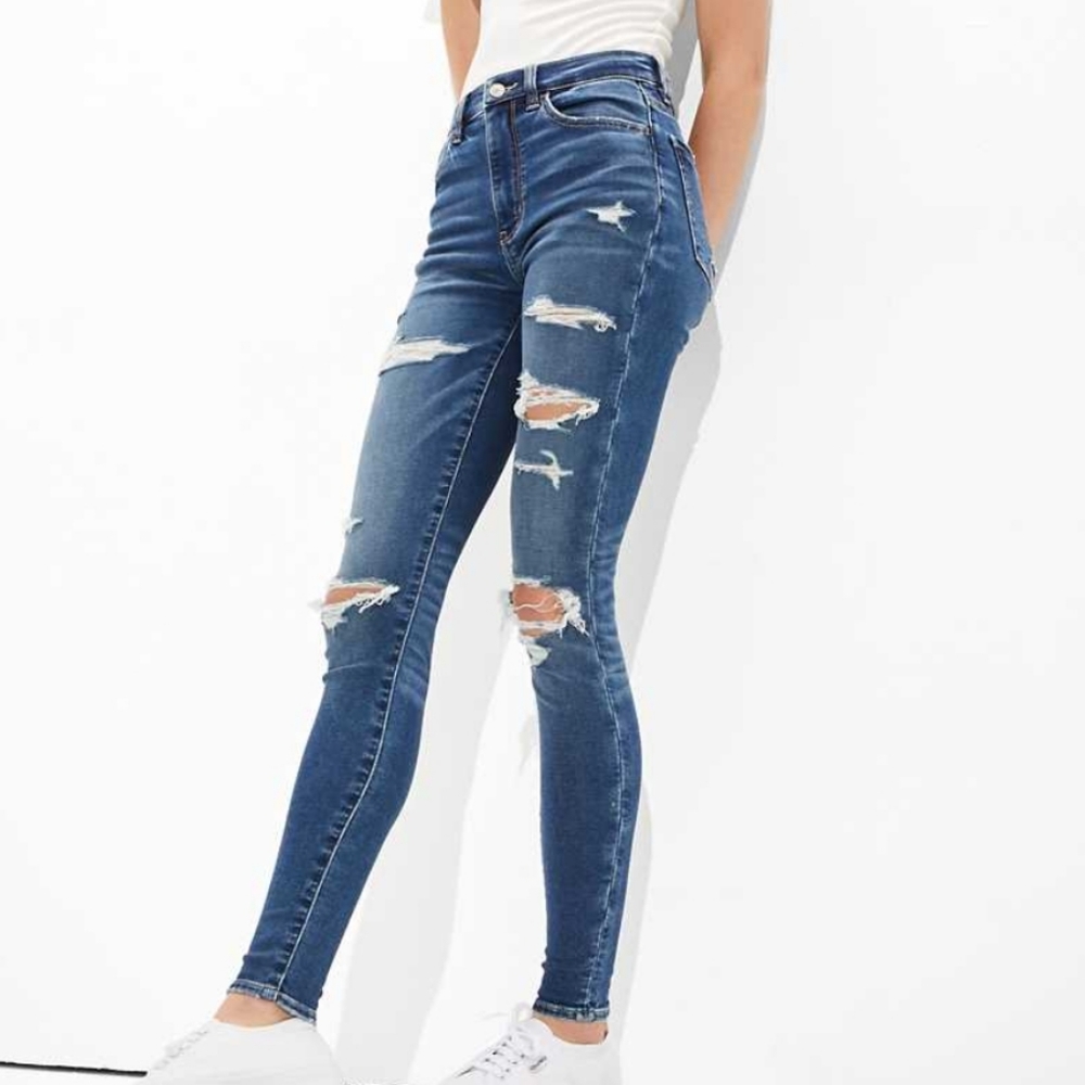 American eagle high rise rip jeans